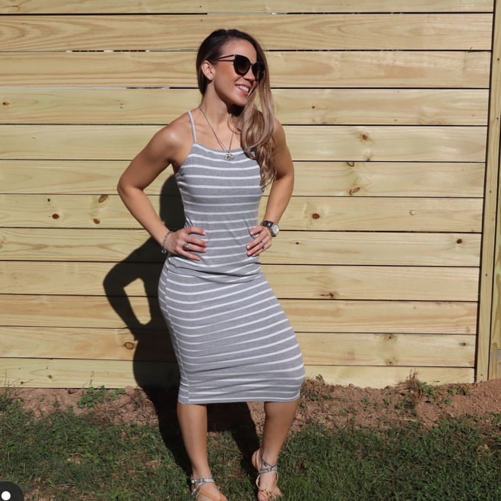 Ribbed midi dress